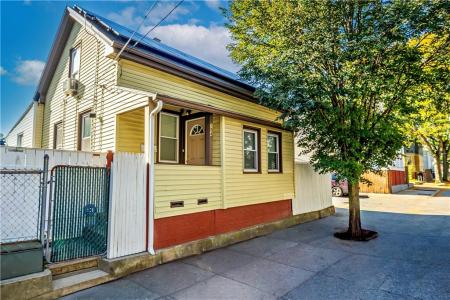 154 Camden Avenue, Providence, RI 02908, USA