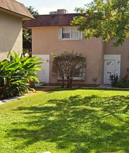 7912 Kimberly Blvd 301, North Lauderdale, Florida 33068, USA