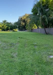 50 NW 156th St, Miami, Florida 33169, USA