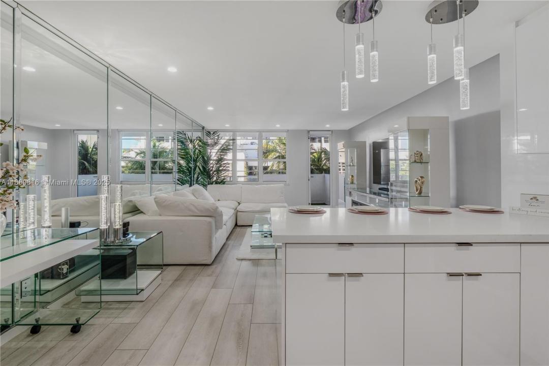 100 Lincoln Rd 323, Miami Beach, 플로리다 33139, 미국