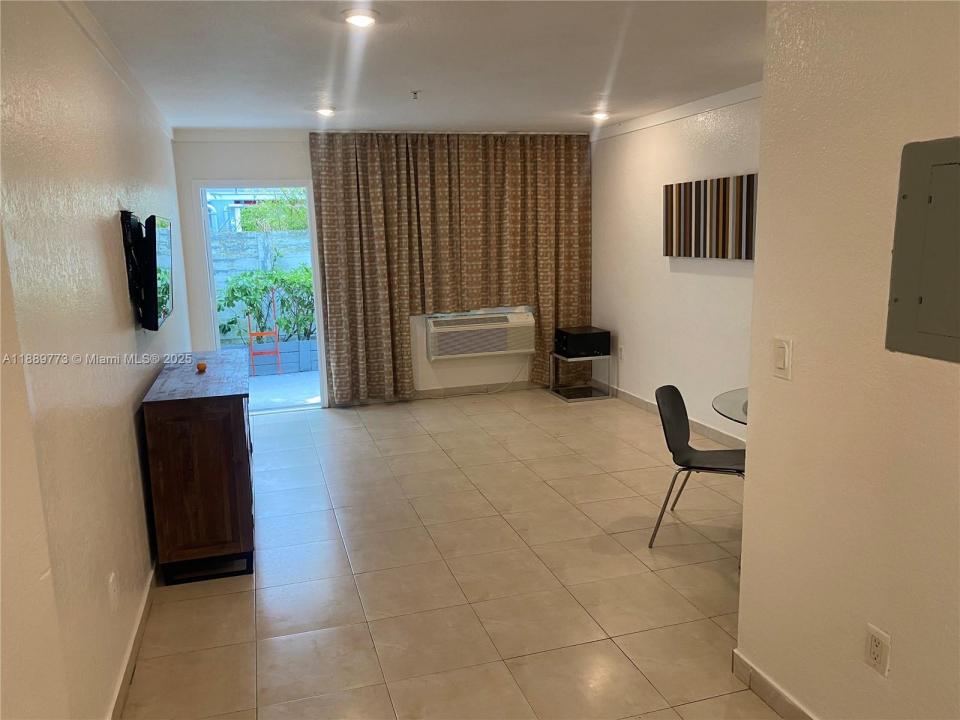 1524 Lenox Ave 4, Miami Beach, Florida 33139, HOA KỲ
