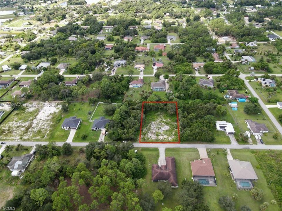 617 COLUMBUS AVE, Lehigh Acres, Florida 33972, HOA KỲ