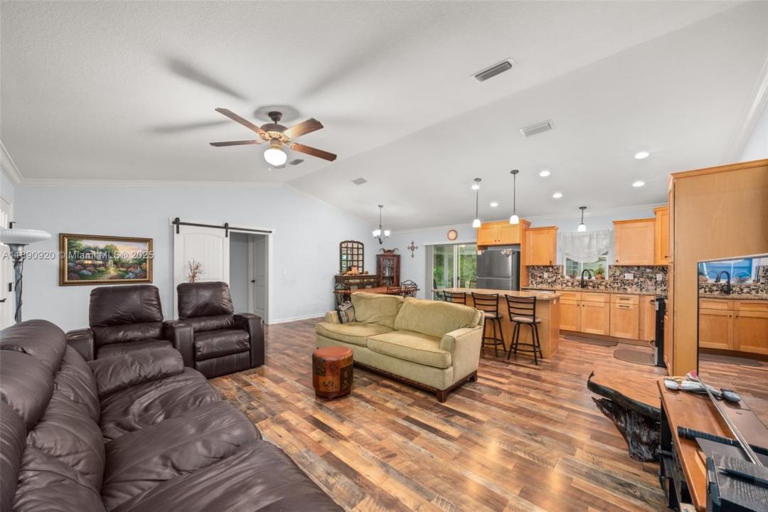 112 Bimini St NE, Lake Placid, Floride 33852, États-Unis