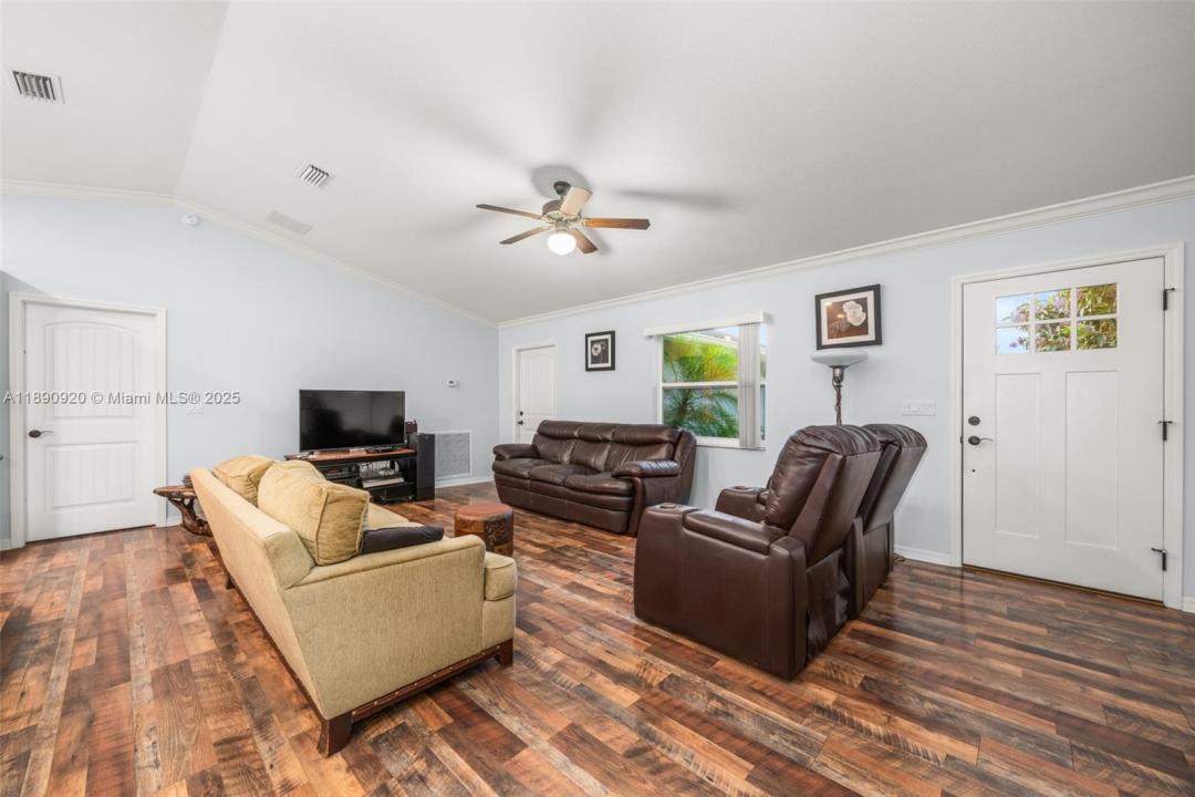 112 Bimini St NE, Lake Placid, Floride 33852, États-Unis