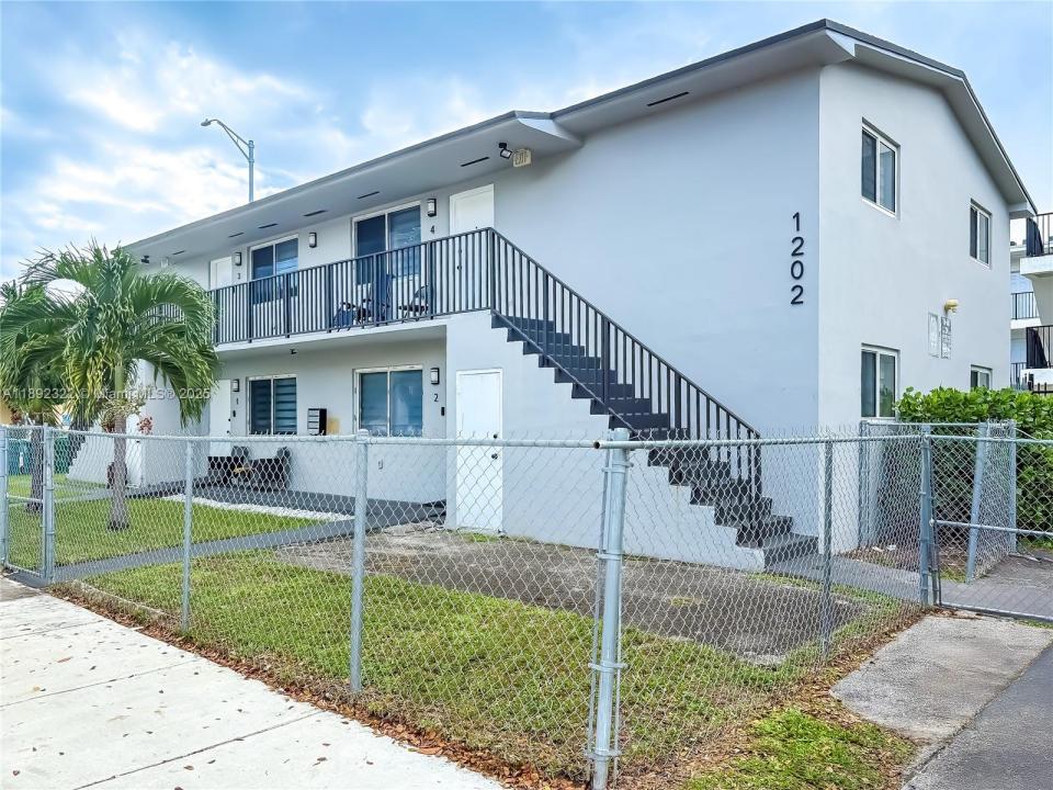 1202 NW 61st St, Miami, Floride 33142, États-Unis