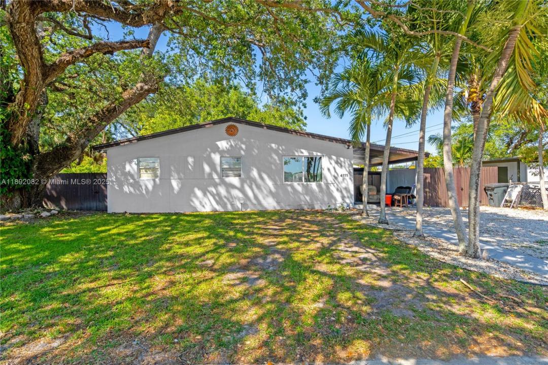 4111 SW 33rd St A, West Park, Florida 33023, Amerika Birleşik Devletleri