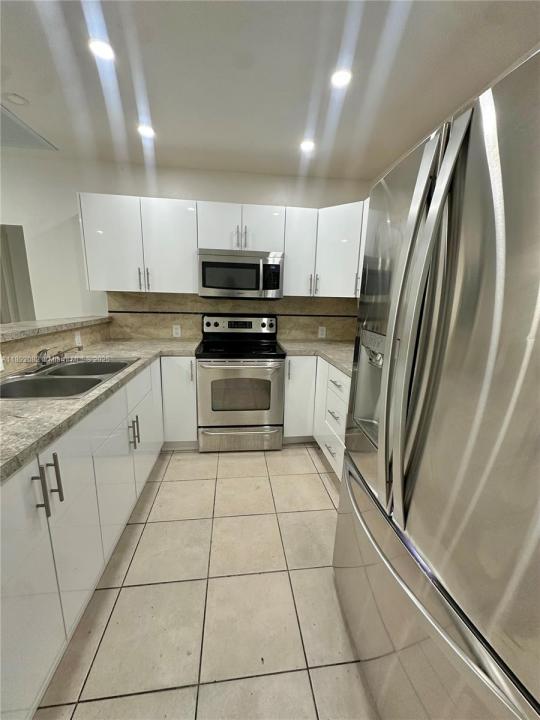 4111 SW 33rd St A, West Park, Florida 33023, Amerika Birleşik Devletleri