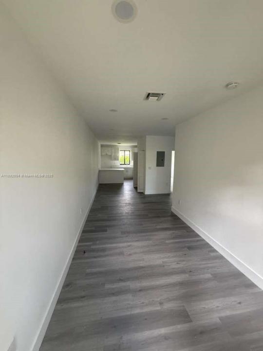 1779 NW 93rd St, Miami, فلوريدا 33147, الولايات المتحدة