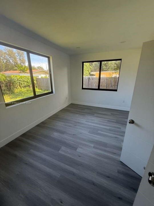 1779 NW 93rd St, Miami, فلوريدا 33147, الولايات المتحدة