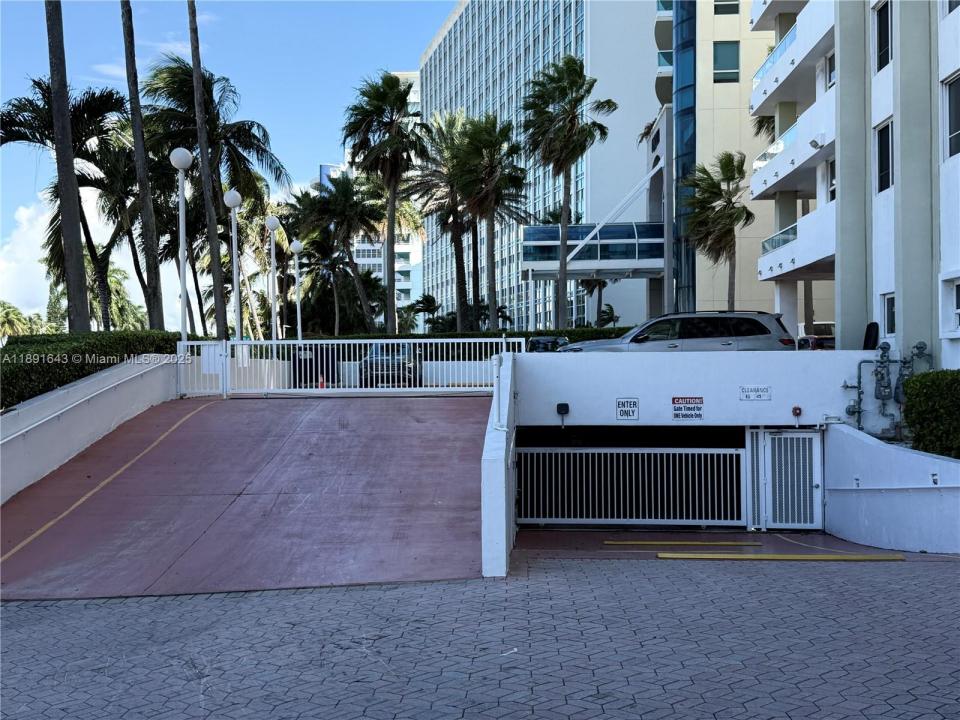 5005 Collins Ave 823, Miami Beach, Florida 33140