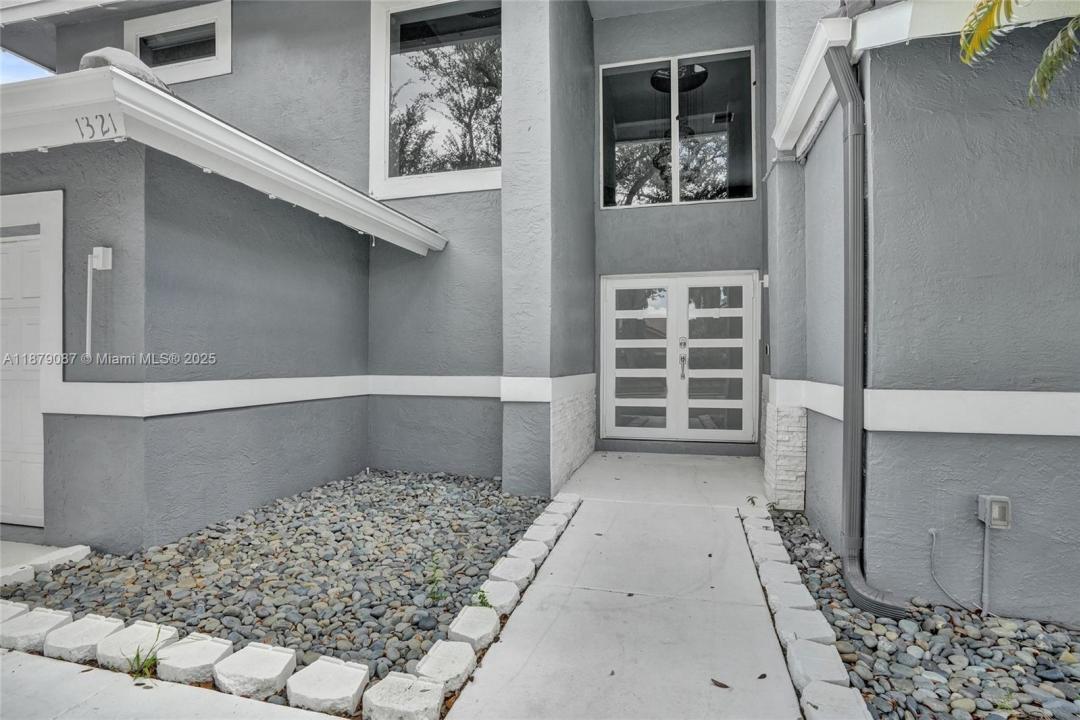 1321 SW 102nd Ave, Pembroke Pines, 플로리다 33025, 미국