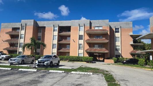 17600 NW 68th Ave B2002, Hialeah, Florida 33015, USA