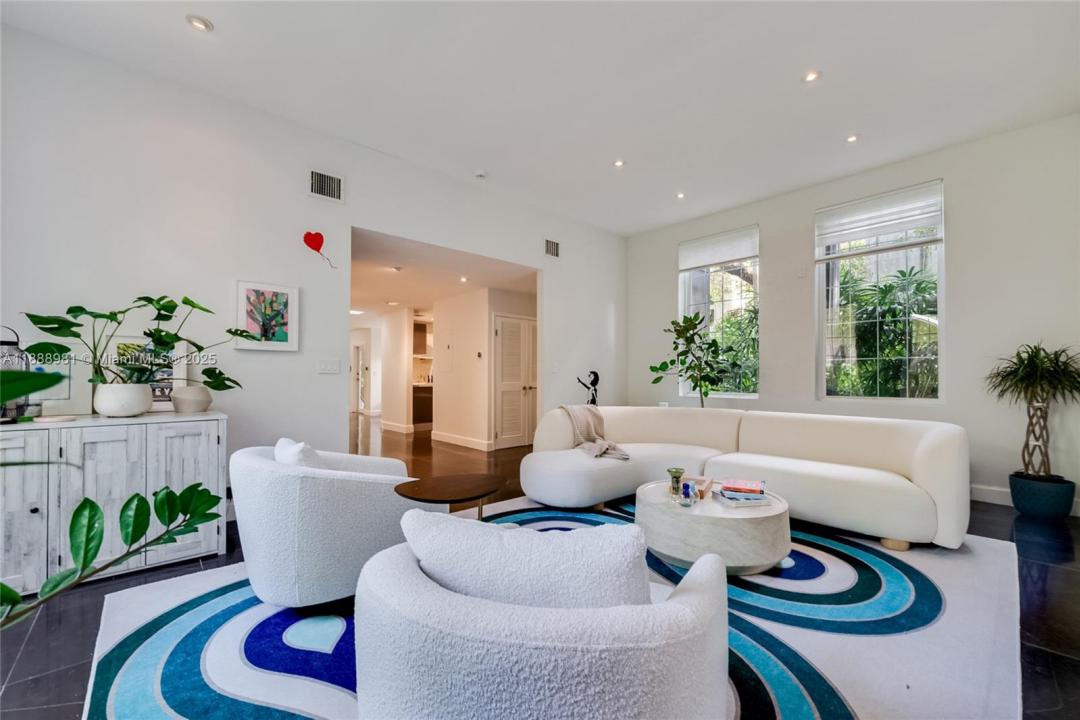 3940 Loquat Ave 3940, Miami, Флорида 33133, Соединенные Штаты