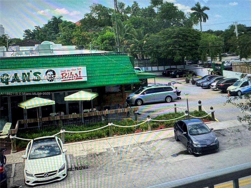 2734 Bird Ave 212, Miami, 佛羅里達州 33133, 美國