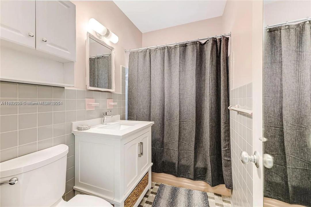 260 SW 31st Ct 1, Miami, فلوريدا 33135, الولايات المتحدة