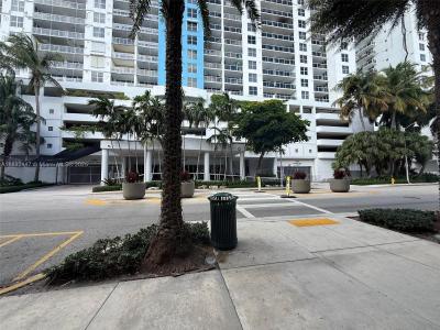 1800 Sunset Harbour Dr 6, Miami Beach, Florida 33139, USA