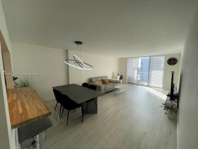 2801 NE 183rd street 1611W, Aventura, Florida 33160, USA