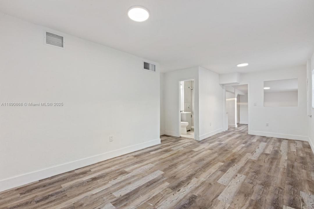724 Burlington St n/a, Opa-Locka, Florida 33054