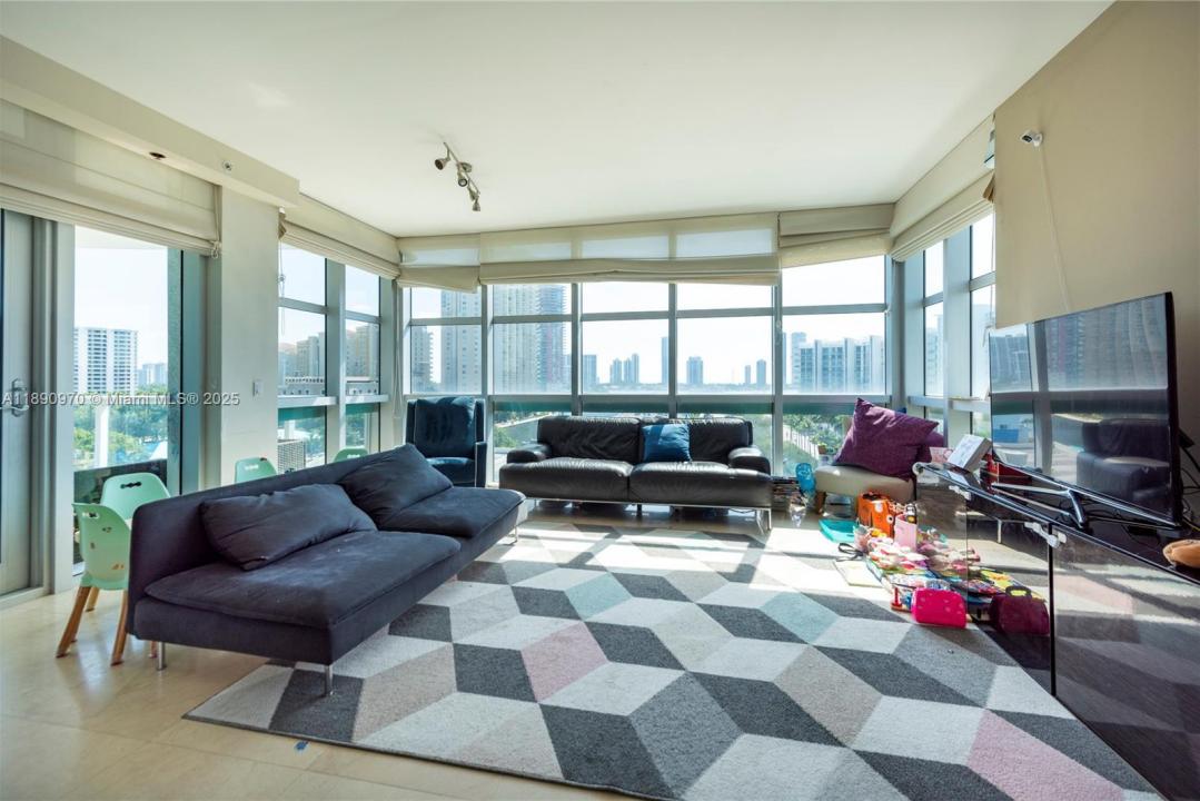 3131 NE 188th St 2-808, Aventura, Flórida 33180, Estados Unidos