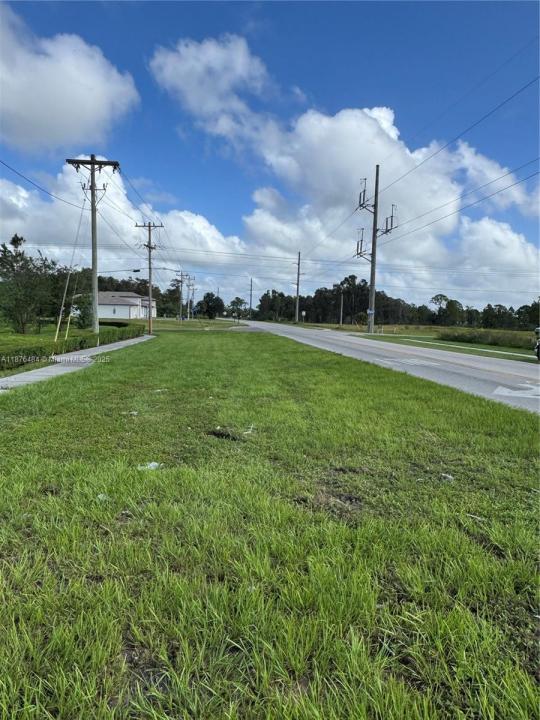861 BARCIA, Lehigh Acres, Florida 33974, Amerika Birleşik Devletleri