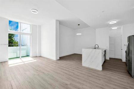 1871 NW S River Dr 501, Miami, Florida 33125, USA