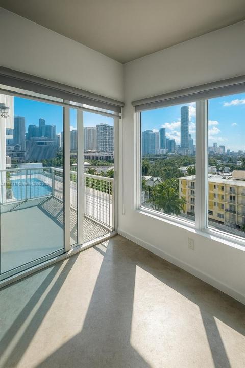 10 SW South River Dr 811, Miami, Florida 33130, HOA KỲ
