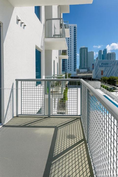 10 SW South River Dr 811, Miami, Florida 33130, HOA KỲ