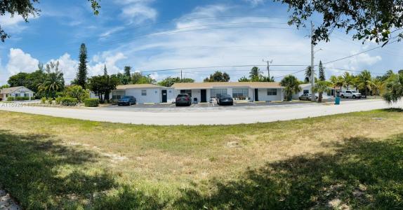 333-337 SE 23rd Ave, Boynton Beach, Florida 33435