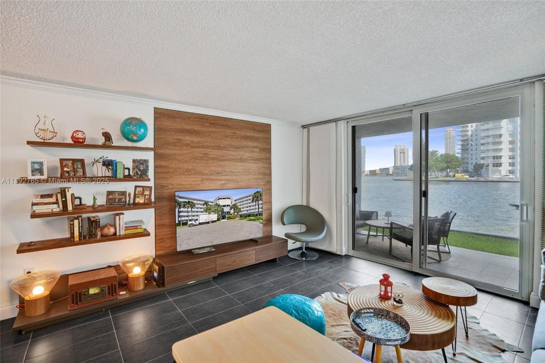 4000 NE 170 ST 106, Eastern Shores, Florida 33160