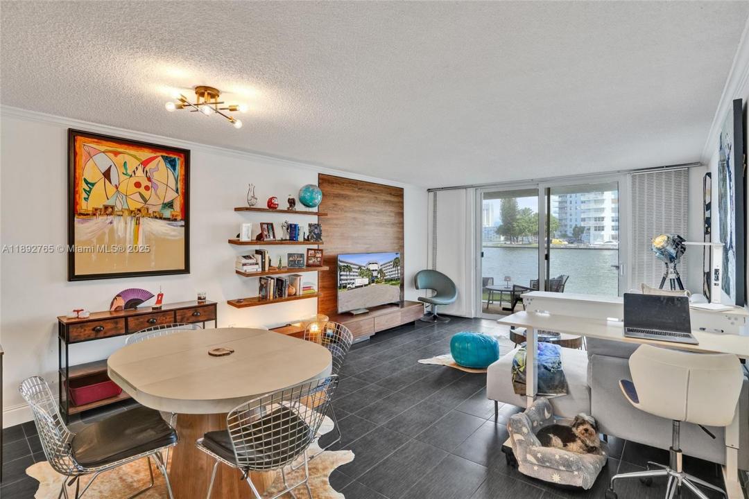 4000 NE 170 ST 106, Eastern Shores, Florida 33160