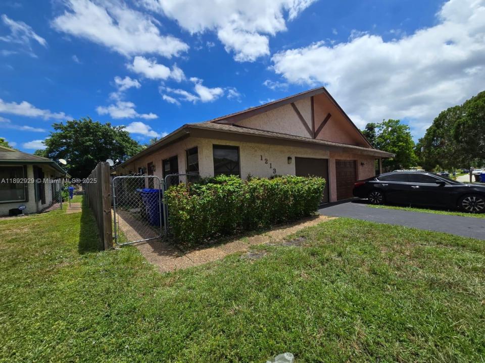 1213 SW 74th Ave 1213, North Lauderdale, Flórida 33068, Estados Unidos