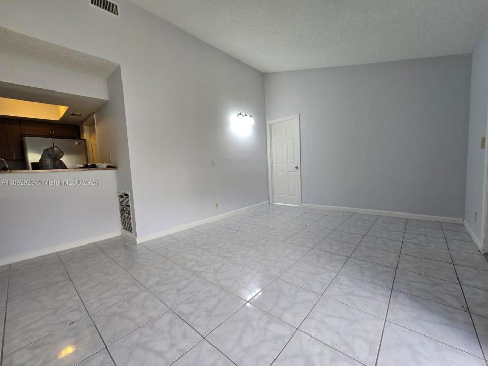 1213 SW 74th Ave 1213, North Lauderdale, Flórida 33068, Estados Unidos
