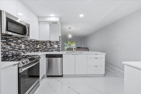 2303 Lucaya Ln E2, Coconut Creek, Florida 33066, USA