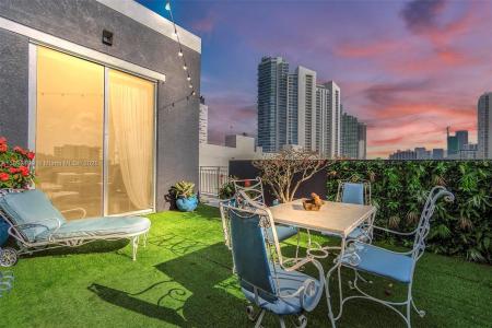 2275 Biscayne Blvd PH205, Miami, Florida 33137, USA