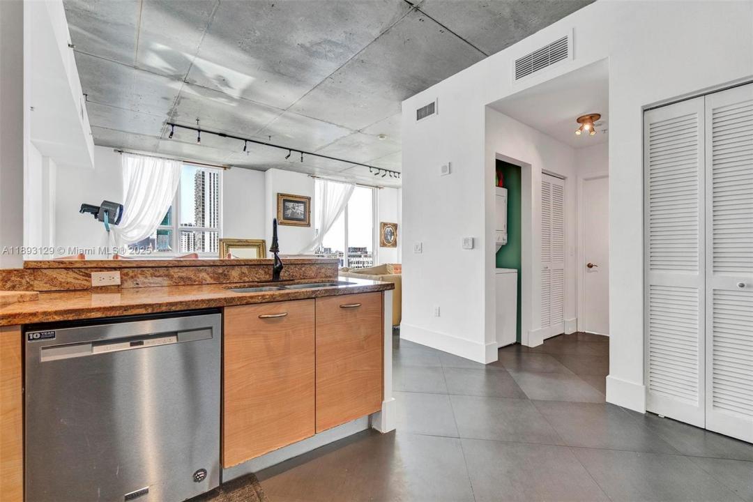 2275 Biscayne Blvd PH205, Miami, Florida 33137, Estados Unidos