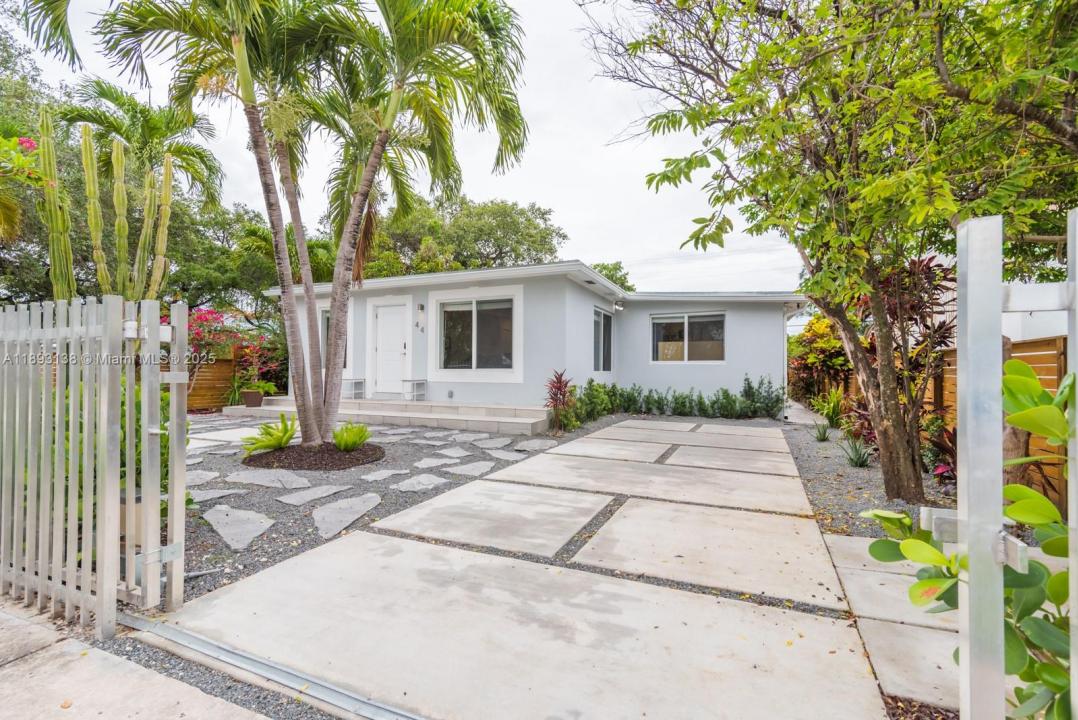 44 NW 40th St, Miami, Florida 33127