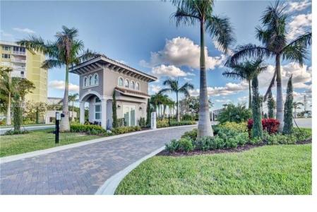 1422 Silk Oak Dr, Hollywood, Florida 33021, USA