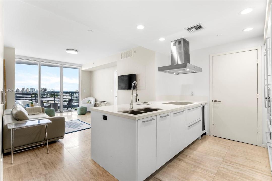 1445 16th St 1104, Miami Beach, Florida 33139