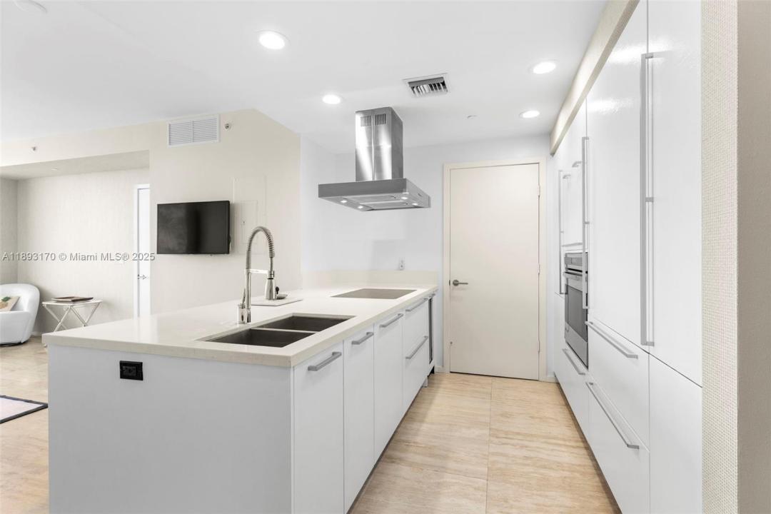 1445 16th St 1104, Miami Beach, Florida 33139