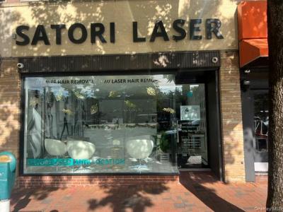 39 Great Neck Road, North Hempstead, New York 11021, États-Unis