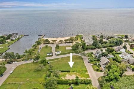 20 Bayway Avenue, Islip, Nova Iorque 11718, Estados Unidos