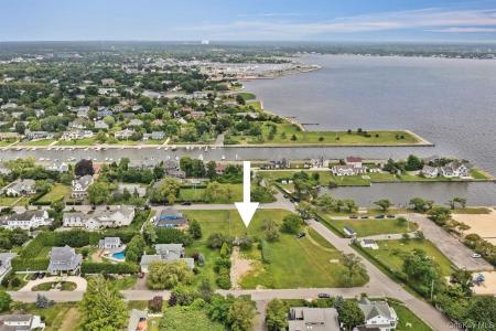 20 Bayway Avenue, Islip, Nova Iorque 11718, Estados Unidos