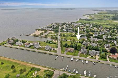 20 Bayway Avenue, Islip, Nova Iorque 11718, Estados Unidos