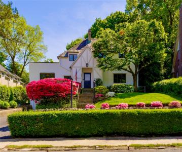 209 Pondfield Road, Yonkers, New York 10708, Amerika Birleşik Devletleri