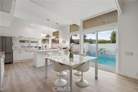 Lisette, Granada Hills, Kaliforniya 91344, Amerika Birleşik Devletleri