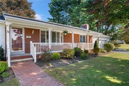 31 Conifer Drive, North Providence, Rhode Island 02904, Stati Uniti