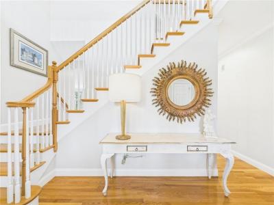 30 Taggart Court, East Greenwich, Rhode Island 02818, USA