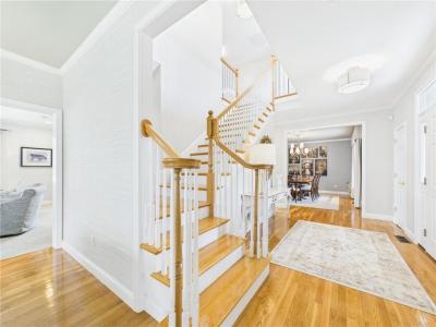 30 Taggart Court, East Greenwich, Rhode Island 02818, USA