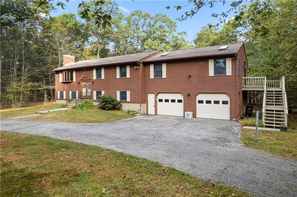 886 Weaver Hill Road, Coventry, Rhode Island 02816, USA