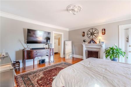 1291 Narragansett Boulevard 4, Cranston, רוד איילנד 02905, ארצות הברית של אמריקה